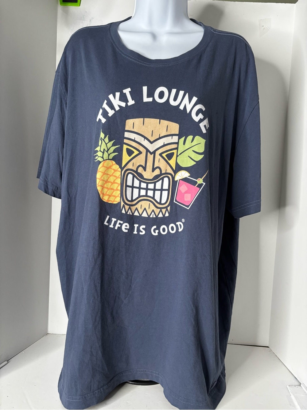 Life Is Good Navy Tiki Lounge Graphic Tee with Pineapple Sz XXL Men’s